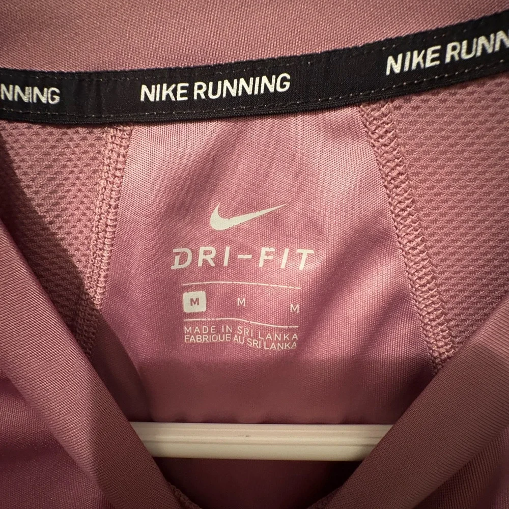 Nike Dri-FIT Pink Running Shirt - Picture 4 of 5